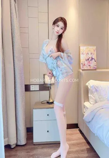 Hobart escorts Emilia — 1