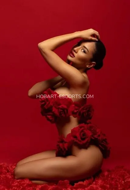 Hobart escorts Elisabeth — 2