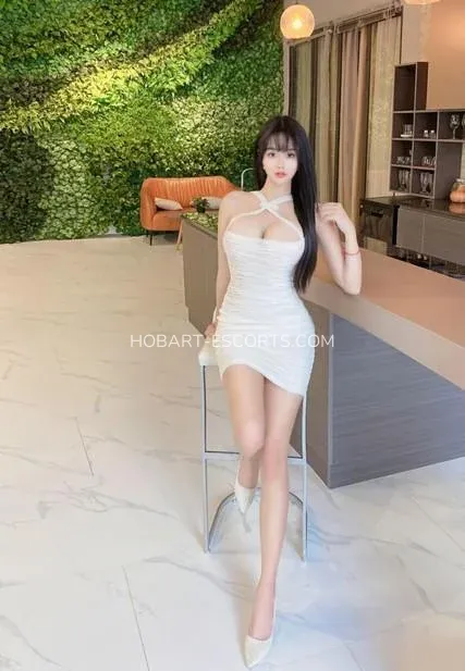 Hobart escorts Karolina — 1