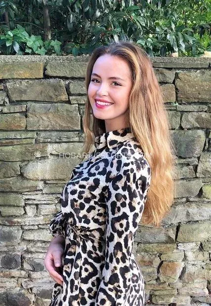 Hobart escorts Sara — 1