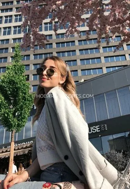 Hobart escorts Alexis — 8