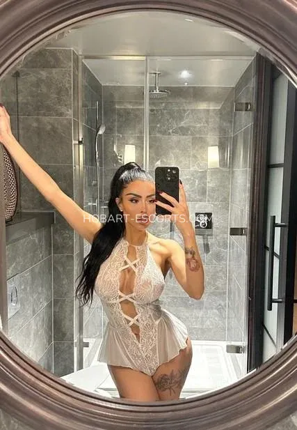 Hobart escorts Veronica — 5