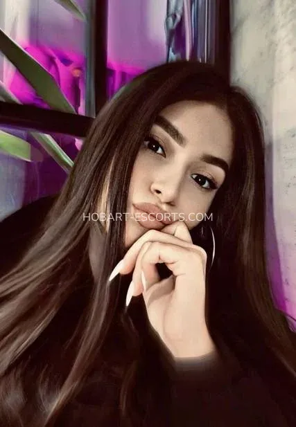 Hobart escorts Amber — 1