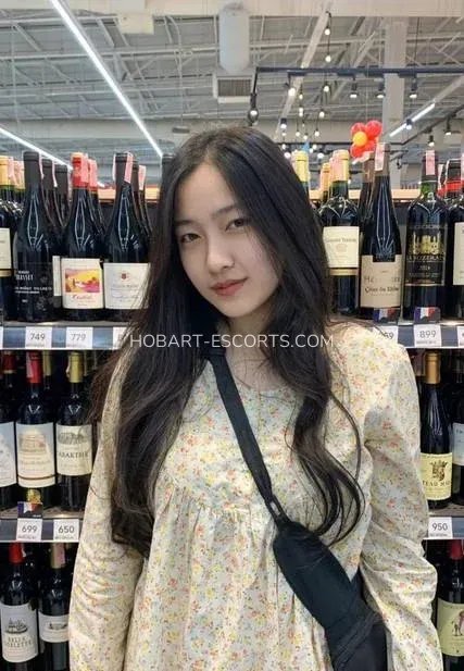 Hobart escorts Elsa — 8