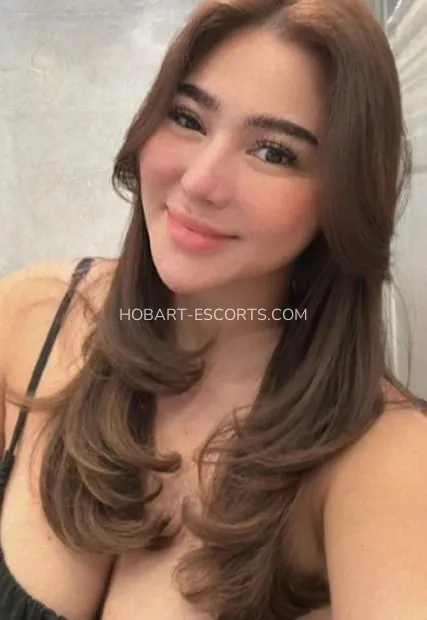 Hobart escorts Madelyn — 2