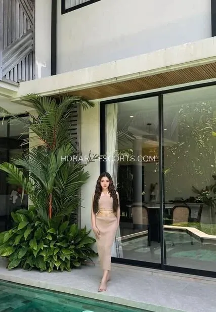 Hobart escorts Sara — 4