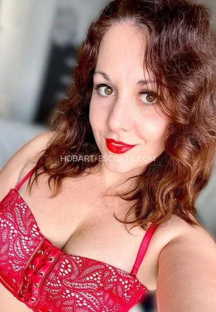 Hobart escorts Erika — 1