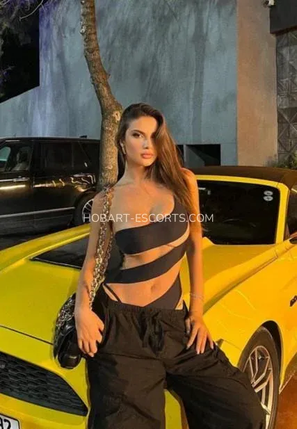 Hobart escorts Aniyah — 1