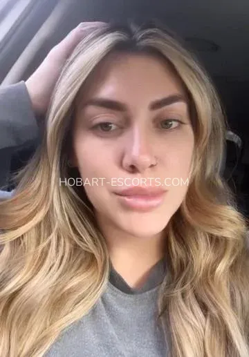 Hobart escorts Caroline — 3