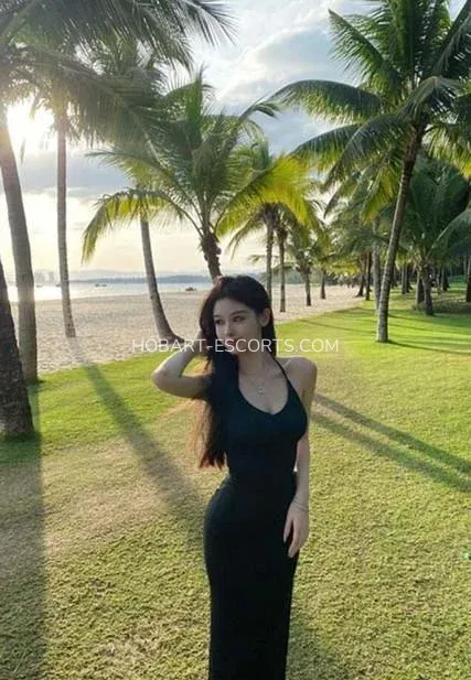 Hobart escorts Erika — 1