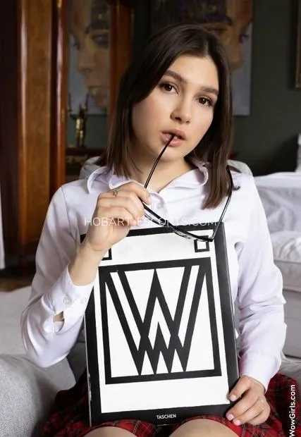 Hobart escorts Anna — 2