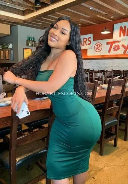 Hobart escorts Ingrid — 1