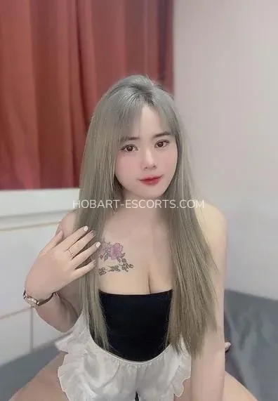 Hobart escorts Ellen — 4