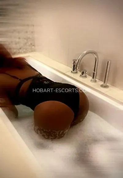 Hobart escorts Kerstin — 9