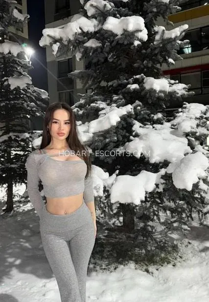 Hobart escorts Almudena — 1