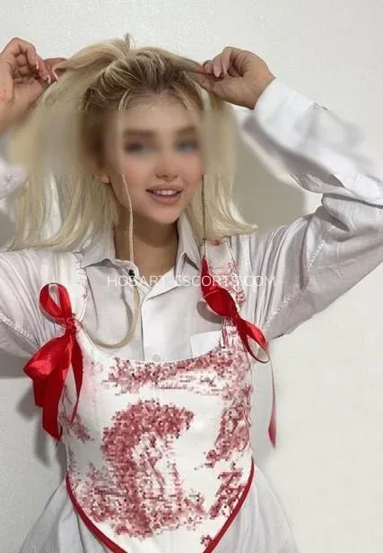 Hobart escorts Kiara — 5