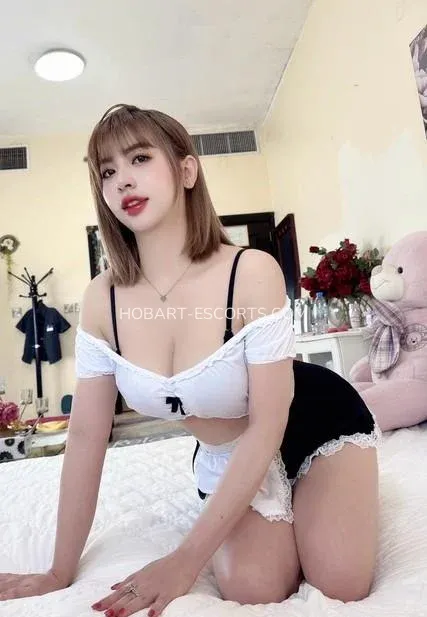 Hobart escorts Samantha — 1