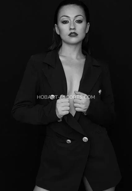 Hobart escorts Agnes — 1