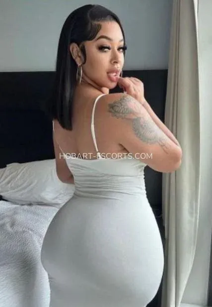 Hobart escorts Amalia — 3