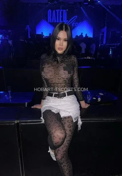 Hobart escorts Gianna — 1