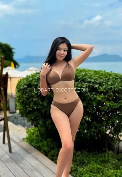 Hobart escorts Piedad — 6