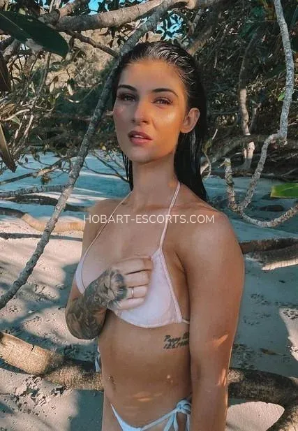 Hobart escorts Alexandra — 5