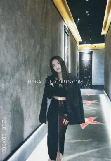 Hobart escorts Lena — 2