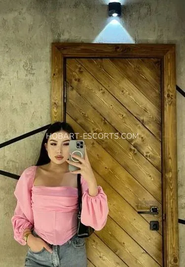 Hobart escorts Paige — 9