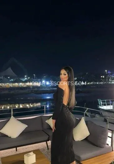 Hobart escorts Avery — 7