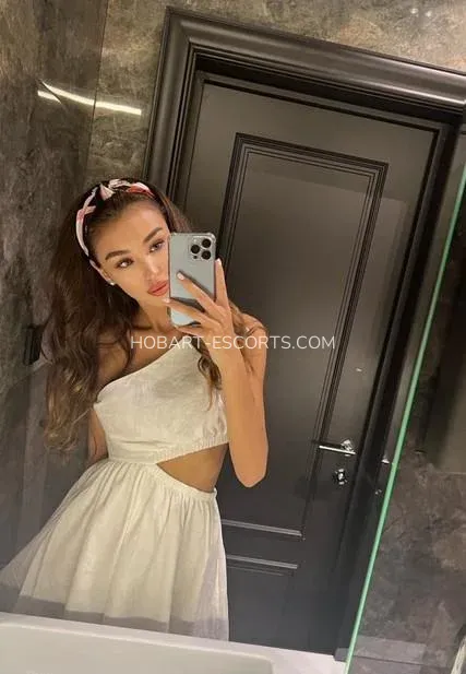 Hobart escorts Annika — 4