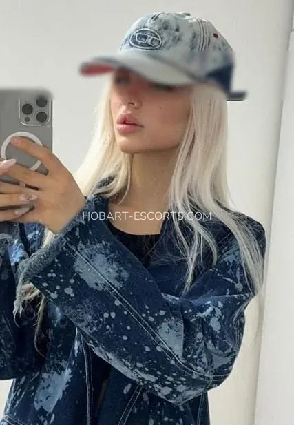 Hobart escorts Kiara — 1