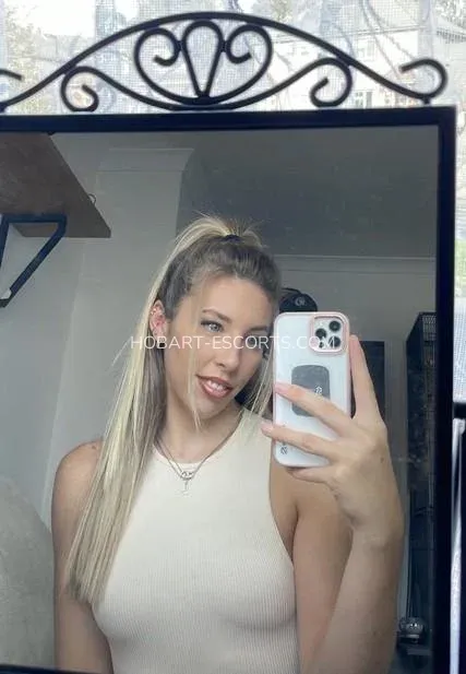 Hobart escorts Felicia — 3