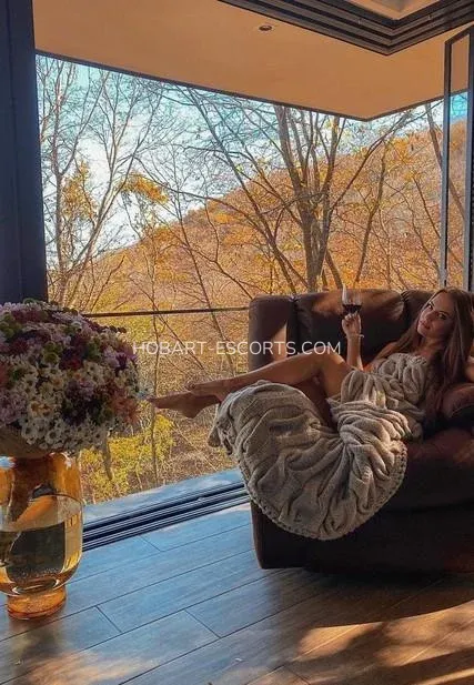 Hobart escorts Daniela — 6