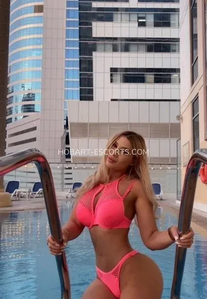 Hobart escorts Makenna — 3