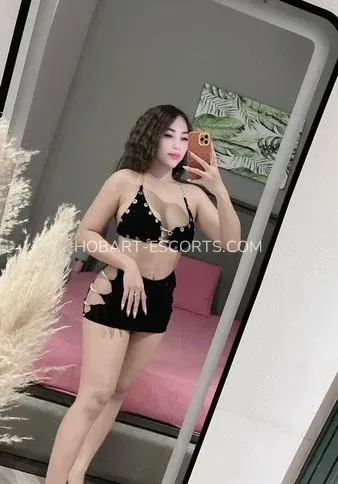 Hobart escorts Alicia — 5