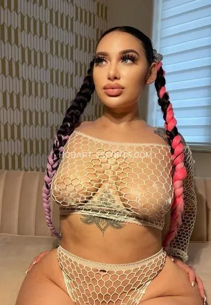 Hobart escorts Nieves — 5