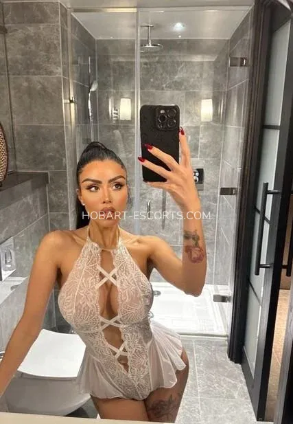 Hobart escorts Veronica — 3