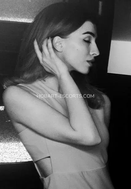 Hobart escorts Alexis — 10