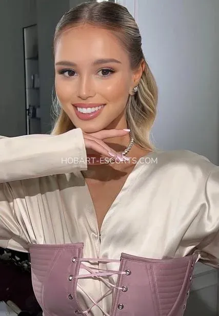 Hobart escorts Ellen — 1