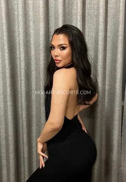 Hobart escorts Michelle — 9