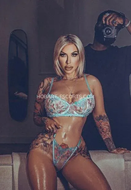 Hobart escorts Yvonne — 1