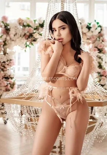 Hobart escorts Madelyn — 5