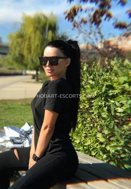 Hobart escorts Leslie — 3