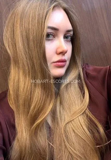 Hobart escorts Sarah — 1