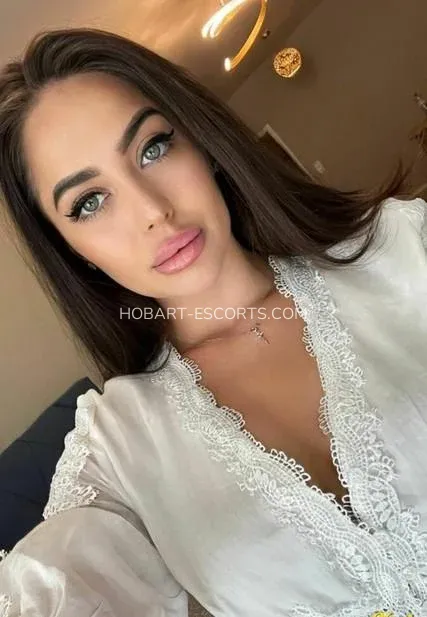 Hobart escorts Natalia — 4