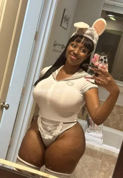 Hobart escorts Elsa — 3