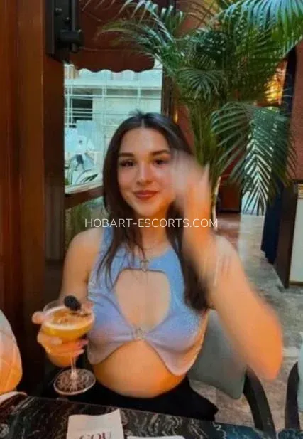 Hobart escorts Valerie — 5