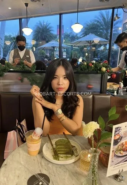 Hobart escorts Agnes — 2