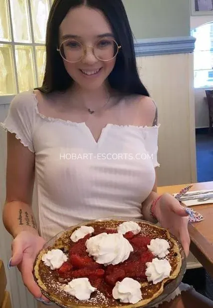 Hobart escorts Sabrina — 3