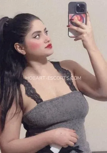 Hobart escorts Summer — 1